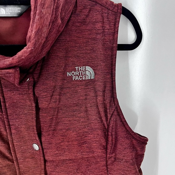 The North Face Women’s Puff Vest - Picture 2 of 11